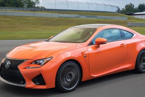 Review van de sportcoupé Lexus RC F Foto 2