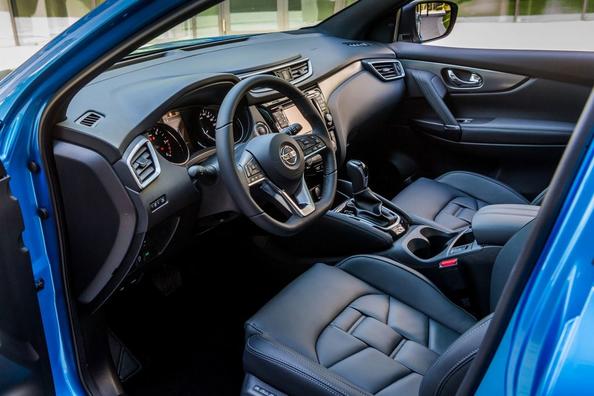 Review van de vernieuwde Nissan Qashqai crossover (2e generatie) Foto 4