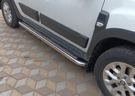 Dacia Duster 2018–2024 Premium side steps (2 st., RVS) foto 4