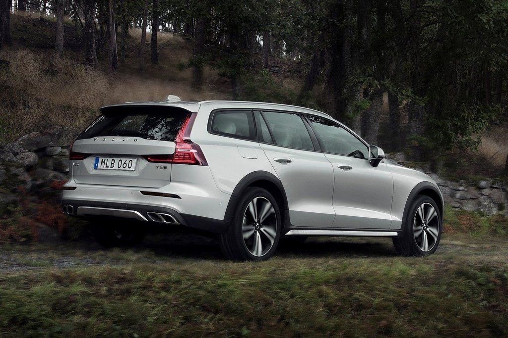 Tweede generatie Volvo V60 Cross Country: avontuurlijke stationwagon