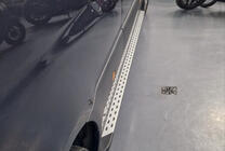 Mercedes Sprinter W907/W910 2018– DOT-Line side steps (2 stuks, aluminium) Middellange wielbasis foto 5