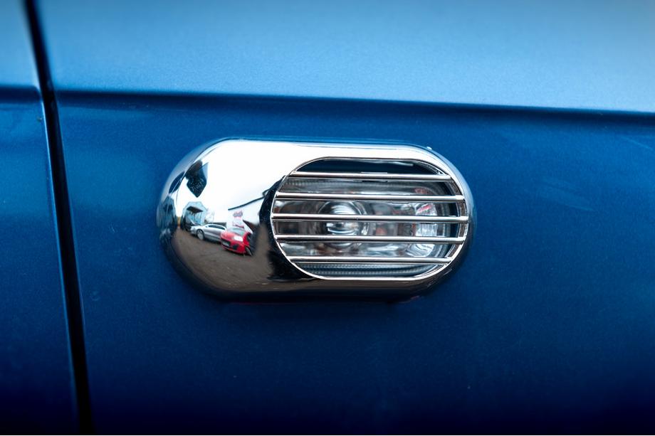 Audi A3 2003–2012 Rooster voor zijknipperlicht ovaal (2 stuks, ABS) Image