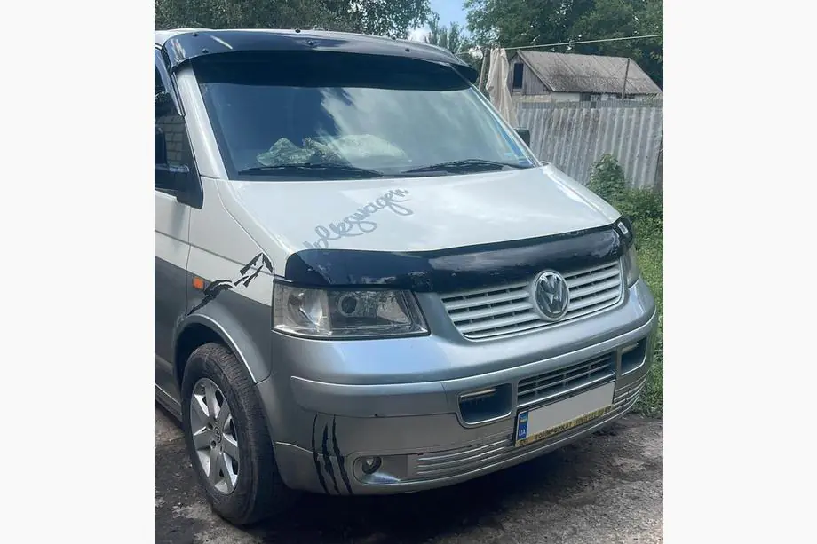 Volkswagen T5 Caravelle 2004–2010 Zonneklep voor voorruit (op beugels) Image