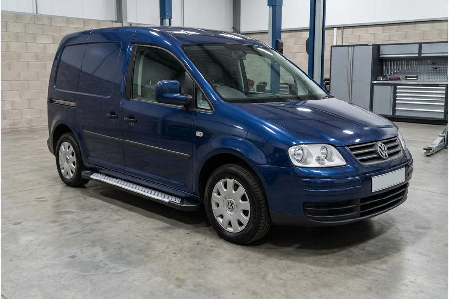 Volkswagen Caddy 2004–2010 Side steps Allmond Grey (set van 2, aluminium) Maxi basis Image