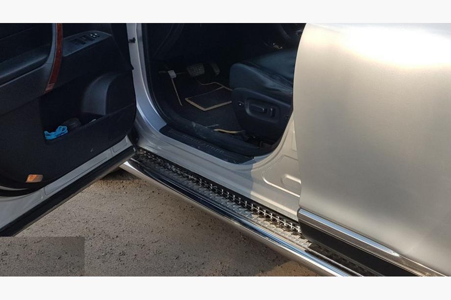 Toyota Highlander 2008–2013 Premium side steps (2 st., RVS) Image