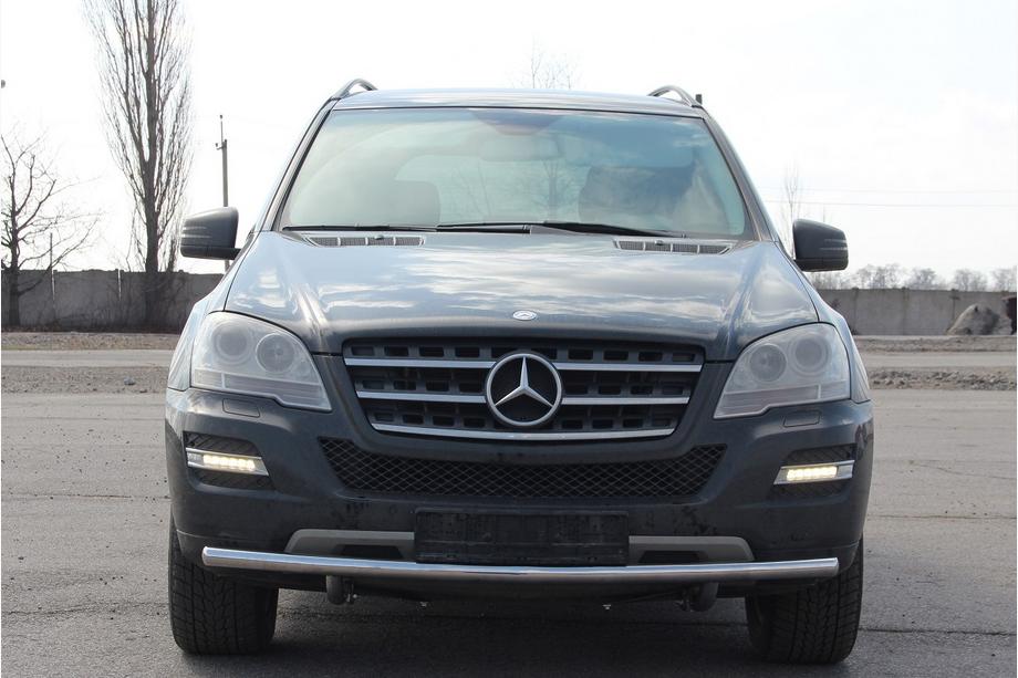Mercedes ML W164 2005–2011 Voorbumperbescherming ST008 (RVS) Foto 1