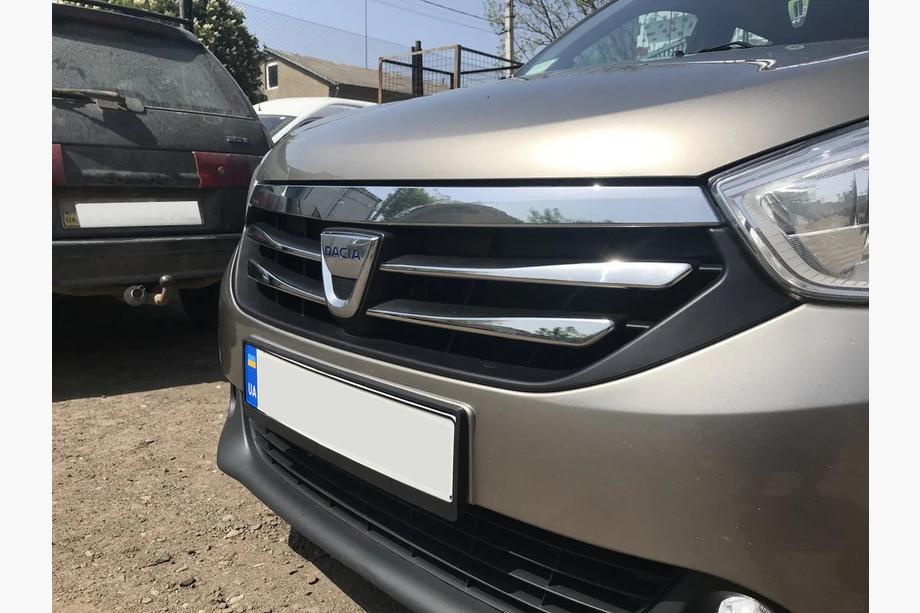 Dacia Lodgy 2012–2022 Grille sierlijsten (set van 4, RVS) Foto 7