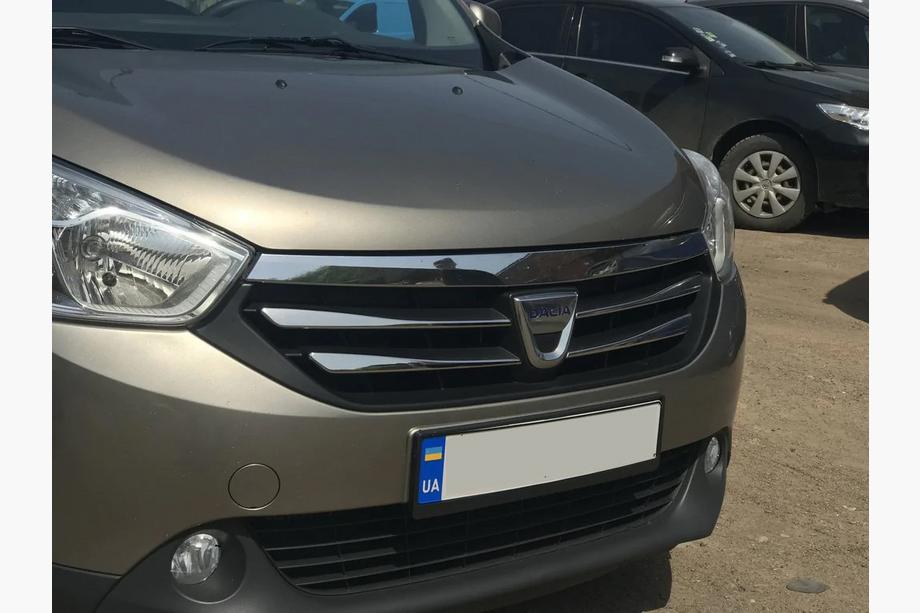 Dacia Lodgy 2012–2022 Grille sierlijsten (set van 4, RVS) Foto 4