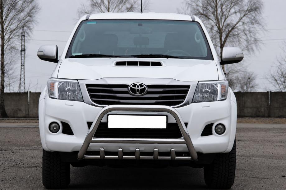 Toyota Hilux 2006–2015 Bullbar WT003 (RVS) Image