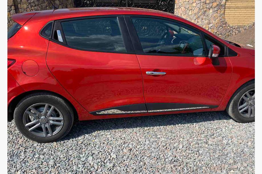 Renault Clio IV 2012–2019 Rechte deurlijsten (4 st., RVS) Image