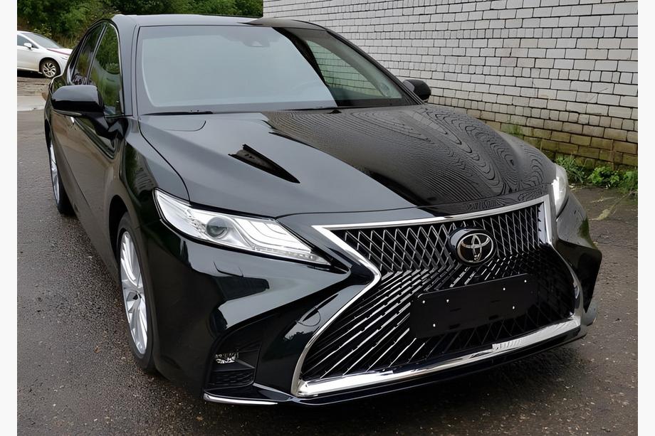 Toyota Camry 2017–2023 Lexus LS style bodykit (complete bumpers) Image