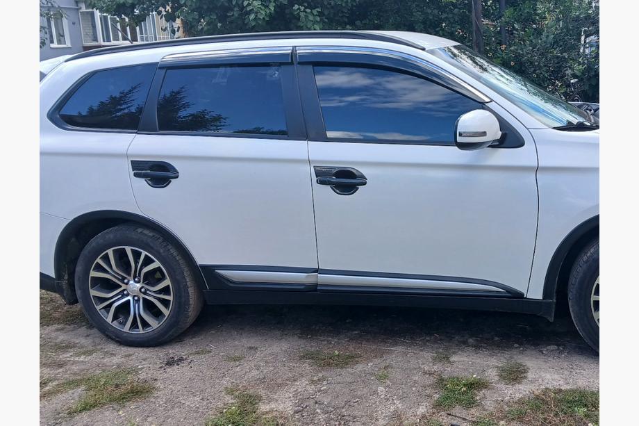 Mitsubishi Outlander 2012–2021 Dakrails (2 stuks) Zwart Image
