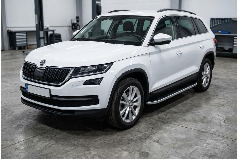 Skoda Kodiaq 2016–2023 Side steps Tayga Grey (set van 2, aluminium) Image