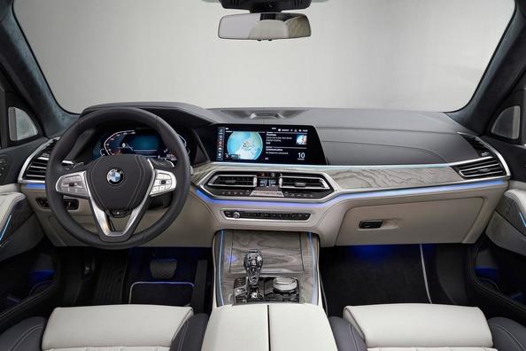 BMW X7: vlaggenschip SUV Foto 5