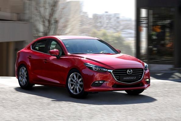 Gefacelifte versie van de Mazda 3 sedan