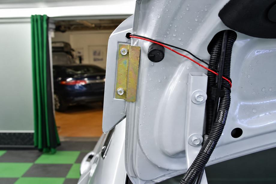 Hyundai Accent 2011–2017 Spoiler Niken V2 (spuitklaar) Foto 8