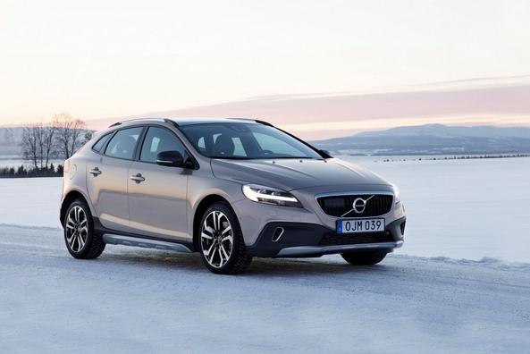 Review van de crossoverversie van de Volvo V40 Cross Country hatchback Foto 1