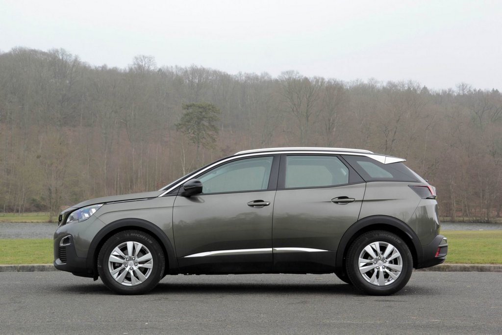 Review van de tweede generatie Peugeot 3008-crossover