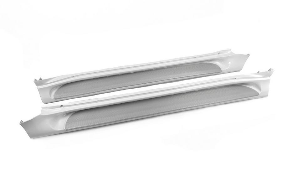 Toyota Land Cruiser Prado 150 2009–2023 Side steps GX-style (2 stuks, aluminium) Witte kleur (zwarte opstap) Foto 13