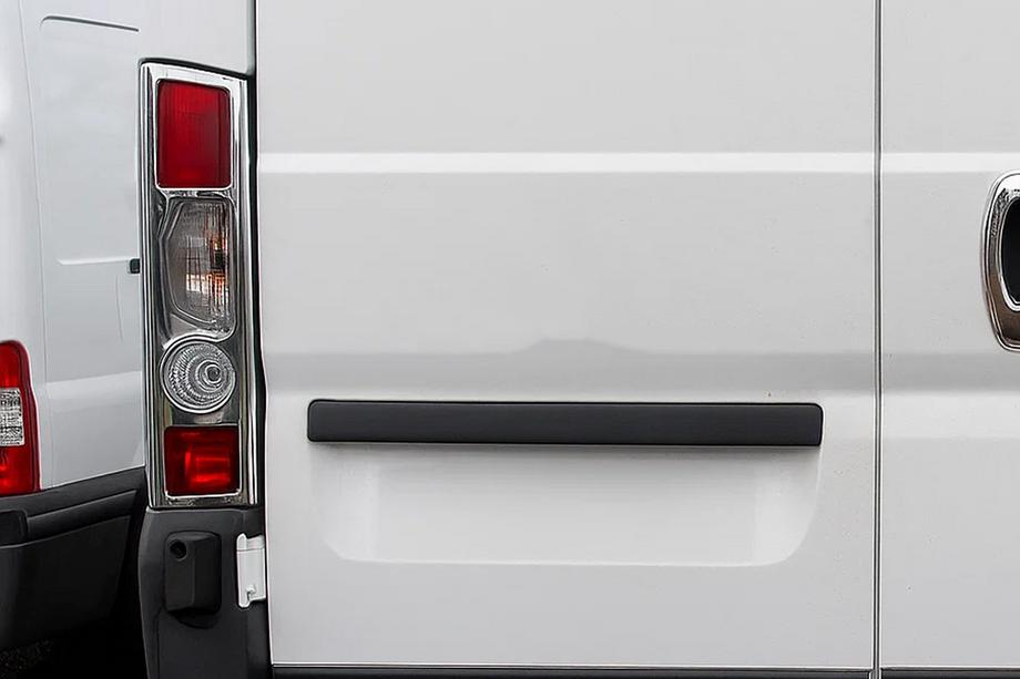 Citroen Jumper 2007–2025 RVS rechte achterlichtcovers (2 stuks) Image