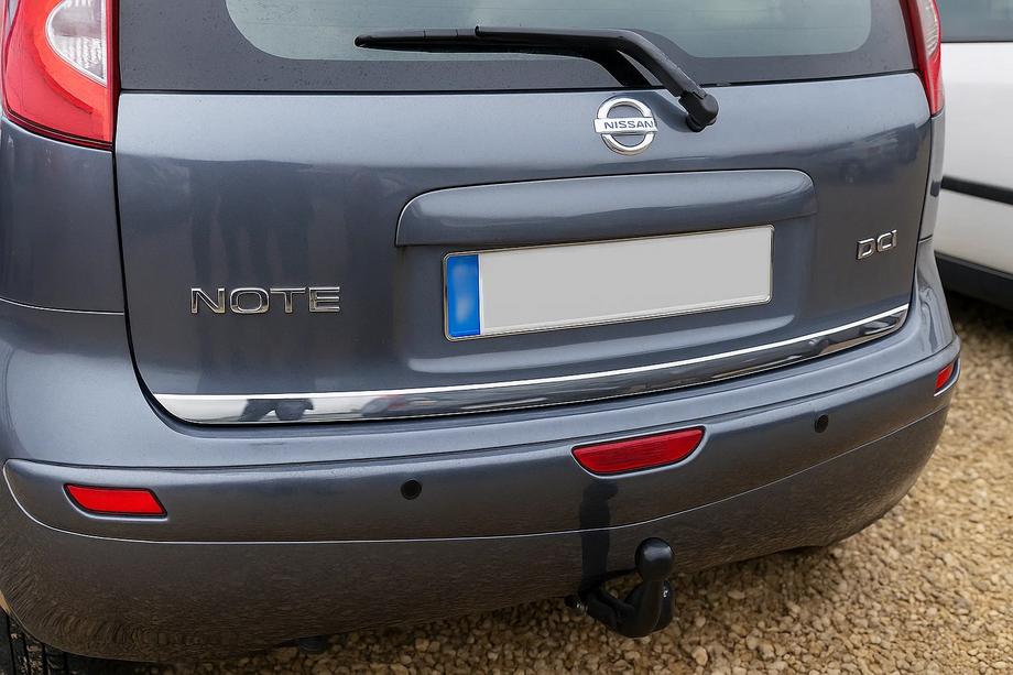 Nissan Note 2004–2012 RVS kofferbakrand Image