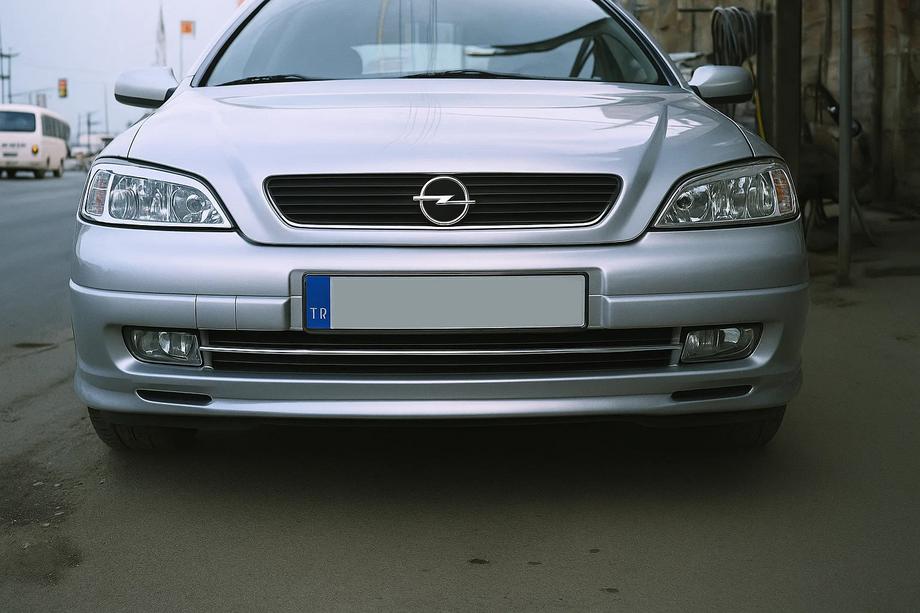 Opel Astra G Classic 1998–2012 Koplamp sierlijsten (2 st., kunststof) Image