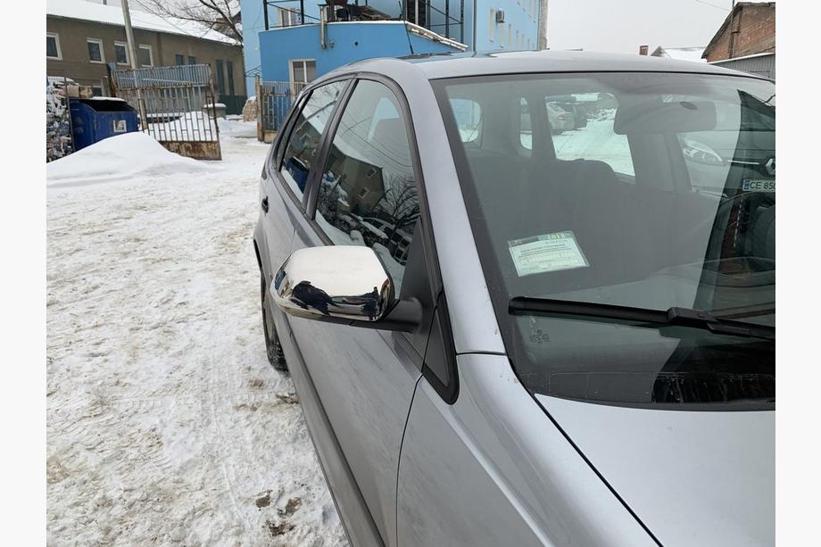 Volkswagen Polo 2001–2009 RVS spiegelkappen Foto 3