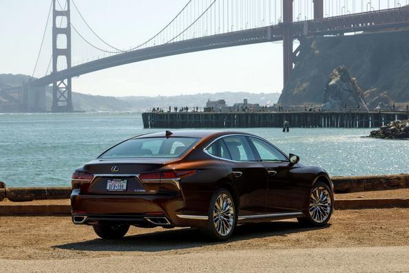 Review van de Lexus LS sedan van de vijfde generatie Foto 8
