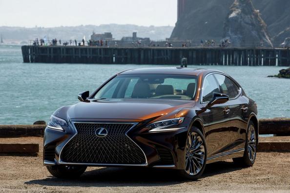 Review van de Lexus LS sedan van de vijfde generatie Foto 2