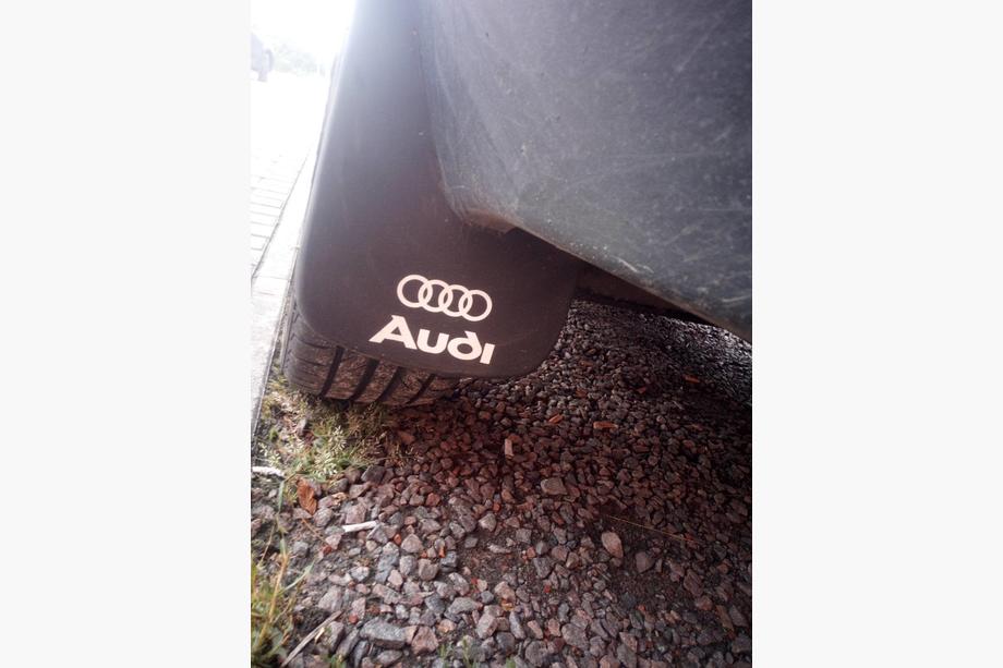Audi 80/90 1987–1996 Premium spatborden (2 stuks) Foto 1