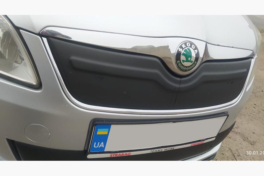 Skoda Fabia 2007–2014 Winterafdekking voor grille (2011-2014, bovenste) Image