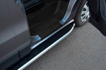 Fiat Fiorino/Qubo 2008–2024 Fullmond side steps (set van 2, aluminium) foto 1