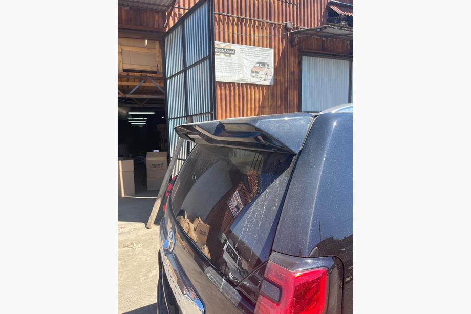 Toyota Land Cruiser Prado 150 2009–2023 Spoiler opzetstuk (over originele spoiler) Zwarte kleur Foto 5