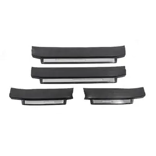 Verlichte instaplijsten (zwart) Toyota Land Cruiser Prado 150 2009–2023 foto 2