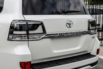 Toyota Land Cruiser 200 2007–2021 Achterlichten 2016+ (Executive Black) foto 1