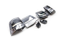 Toyota Land Cruiser 200 2007–2021 Achterlichten 2016+ (Executive Black) foto 3
