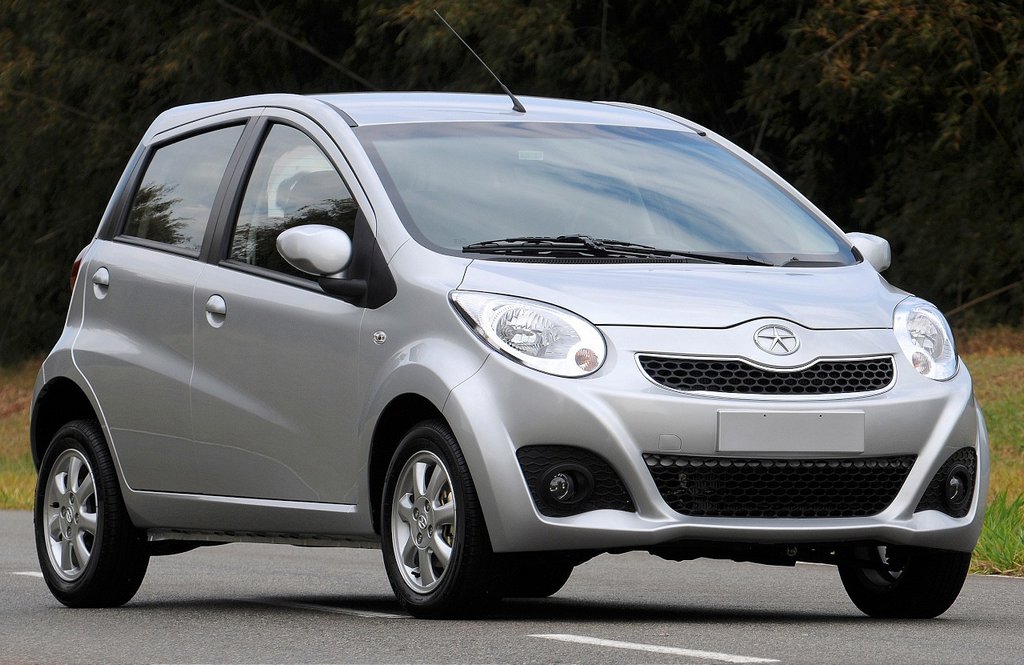 Review van de compacte hatchback JAC J2