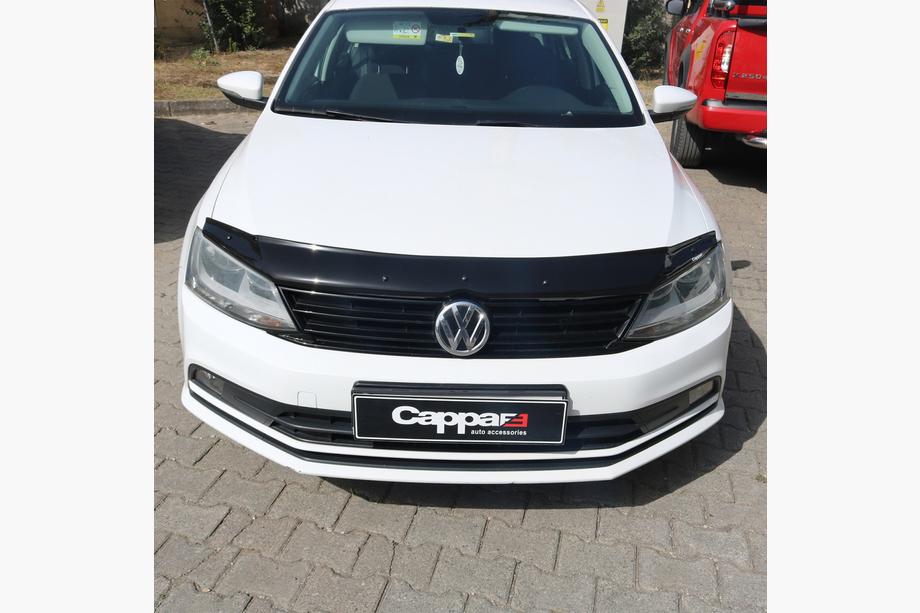 Volkswagen Jetta 2011–2018 Motorkapdeflector (EuroCap) Foto 3