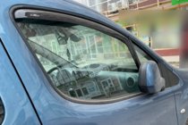 Citroen Berlingo 2008–2018 Insteek raamwindschermen (2 st., HIC) foto 1