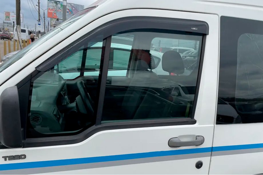 Ford Connect 2006–2009 Raamwindschermen (2 st., HIC) Image