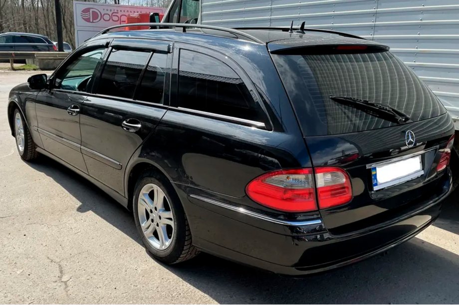Mercedes E-class W211 2002–2009 Raamdeflectoren SW (4 stuks, HIC) Foto 3