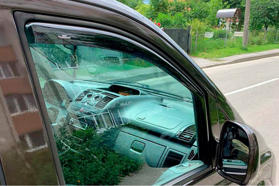 Mercedes Viano 2004–2014 Insteek raamwindschermen (2 st., HIC) Image