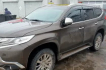 Mitsubishi Pajero Sport 2015– Raamdeflectoren (4 stuks, HIC) foto 3