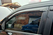 Nissan X-trail T30 2002–2007 Raamdeflectoren (4 stuks, HIC) foto 2