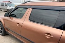 Skoda Yeti 2009–2017 Raamdeflectoren (4 stuks, HIC) foto 3