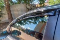 Toyota Yaris 2006–2011 Raamwindschermen HB (set 4 stuks, HIC) foto 6