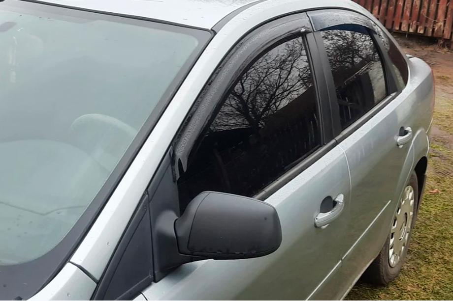 Ford Focus II 2005–2008 Raamwindschermen SD/HB (set 4 stuks, HIC) Image