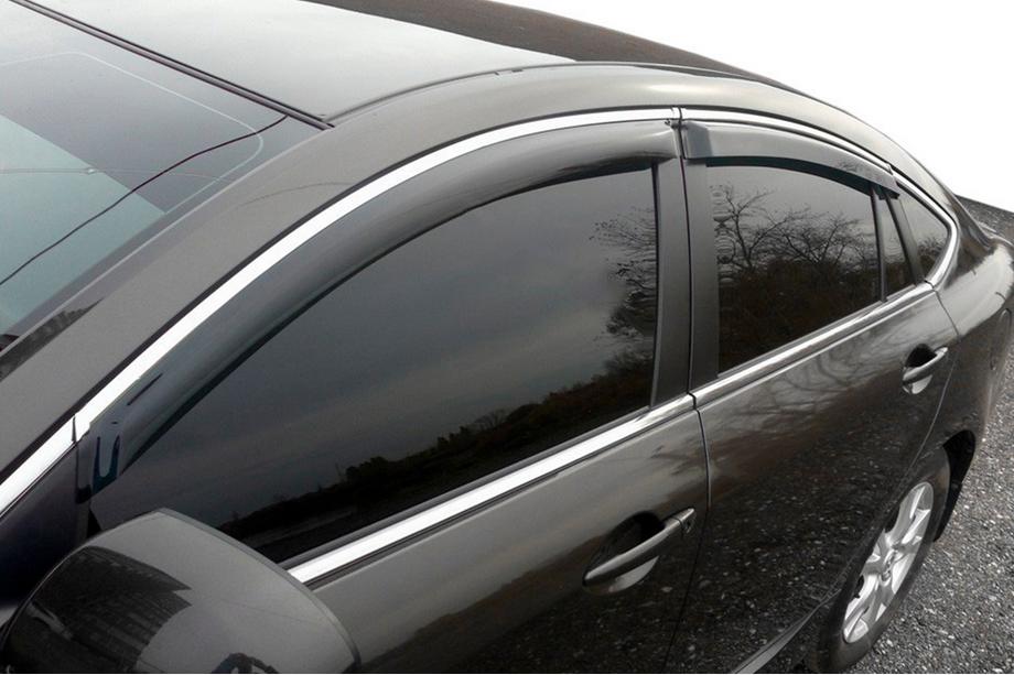 Ford Mondeo 2014–2022 Raamdeflectors met chroomstrip (4 stuks, HIC) Image