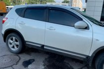 Nissan Qashqai 2007–2010 Raamdeflectoren (4 stuks, HIC) foto 3