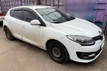 Renault Megane III 2009–2016 Raamwindschermen HB (set 4 stuks, HIC) foto 3